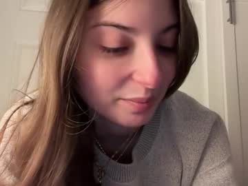 fantasyella's chat room