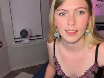 elliee81's chat room