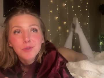 abbienextdoor's chat room