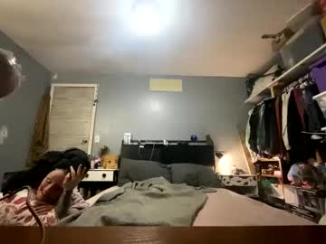 daddy88111's chat room