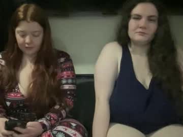 scarletttsinner's chat room