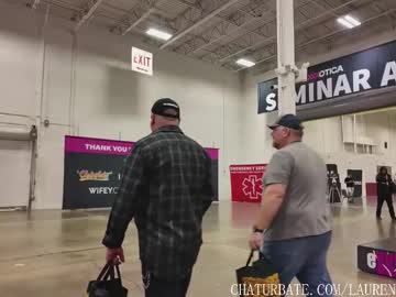 laurenphillips's chat room