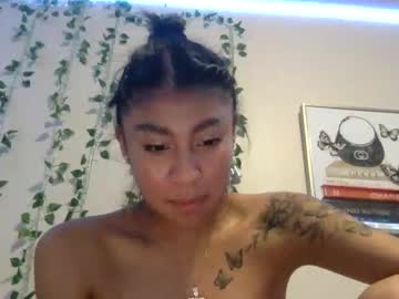 pretty_girl828687's chat room