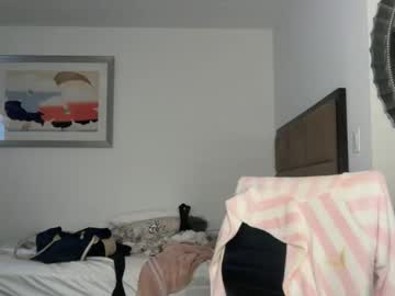 dollyrhodesss's chat room