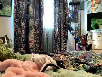 redgingersnapz's chat room