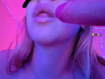 moonelly's chat room