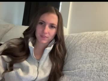 laylahlaylah1's chat room