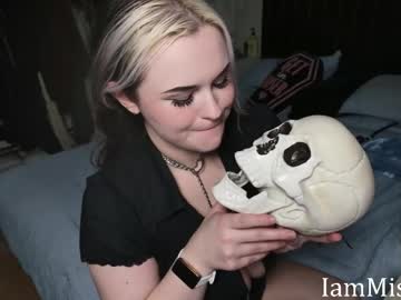 iammisstery's chat room