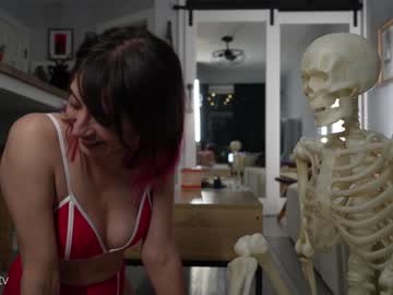 lizmreow's chat room