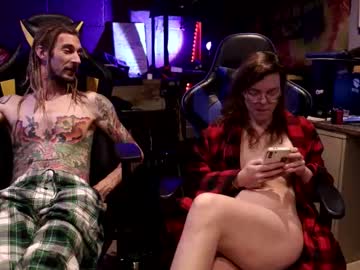 honeyand_thebear's chat room