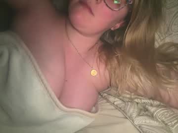 x_dreamgirl_x's chat room