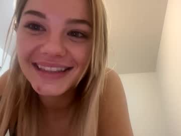 britneycherry08's chat room