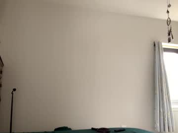 intothewoodswego's chat room