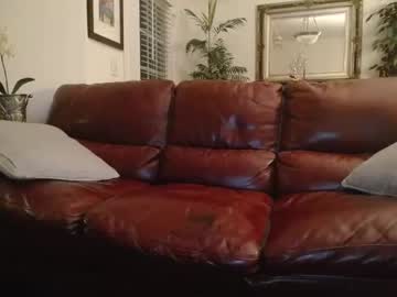 hotblondemilf1962's chat room