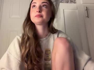 fantasyella's chat room