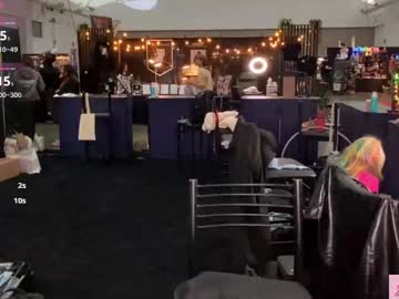 maevemads's chat room