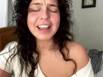 straightoutthetrailer's chat room