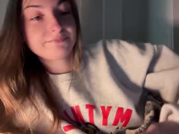 fantasyella's chat room