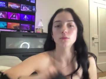 elenalovexxx's chat room