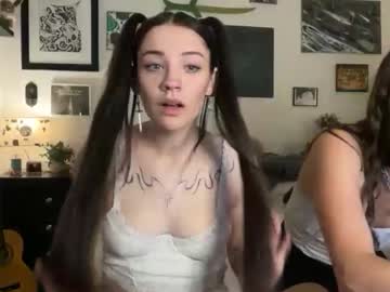 hannahtaylorr's chat room