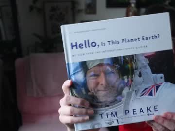 ellynaomi's chat room