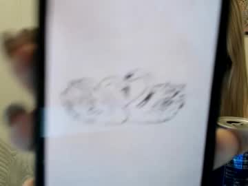 ariah_is_blonde's chat room