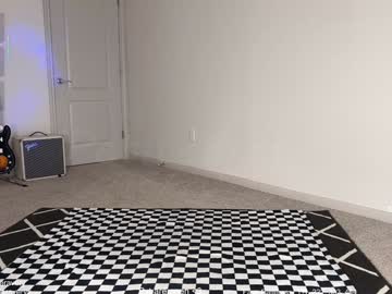 petitebrat's chat room