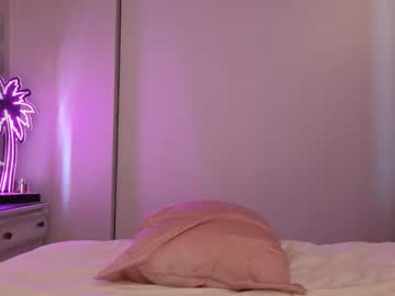 valerie_james3's chat room