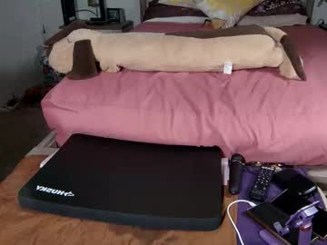 skinnyasianmilf's chat room