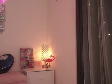 mysticxkitty's chat room