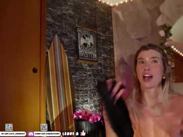 lucy_gooosey's chat room