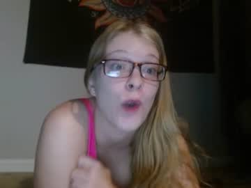 baeblondie's chat room