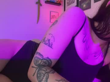 hannahtaylorr's chat room