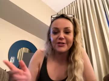 cumguzzlingskank's chat room