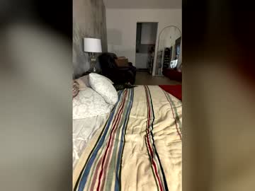 emilyyyt's chat room