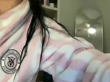 elenalovexxx's chat room