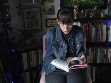 ellynaomi's chat room