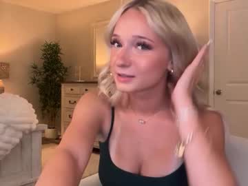 roxyrain2736's chat room