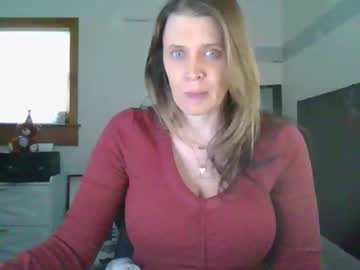 blueeyedddvixen's chat room