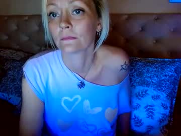 brittneychats81's chat room