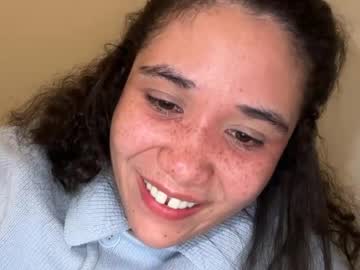 kissandcurrency's chat room