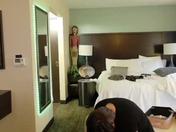 ashelynngrey1986's chat room