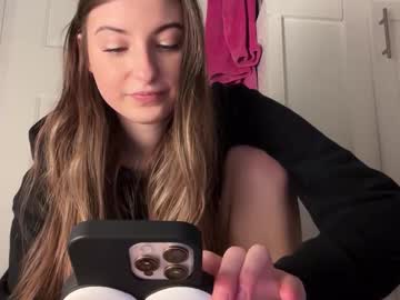 fantasyella's chat room