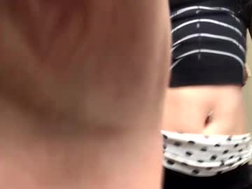 kikiimiink's chat room