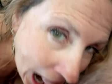 areolasky's chat room