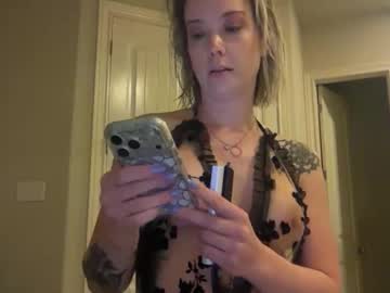 leanneluxecouple's chat room