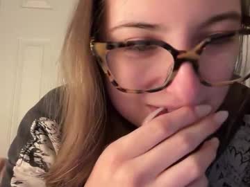 fantasyella's chat room