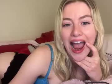 blondebunny999's chat room