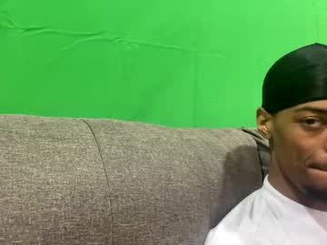 huntersplayground's chat room