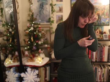 ellynaomi's chat room